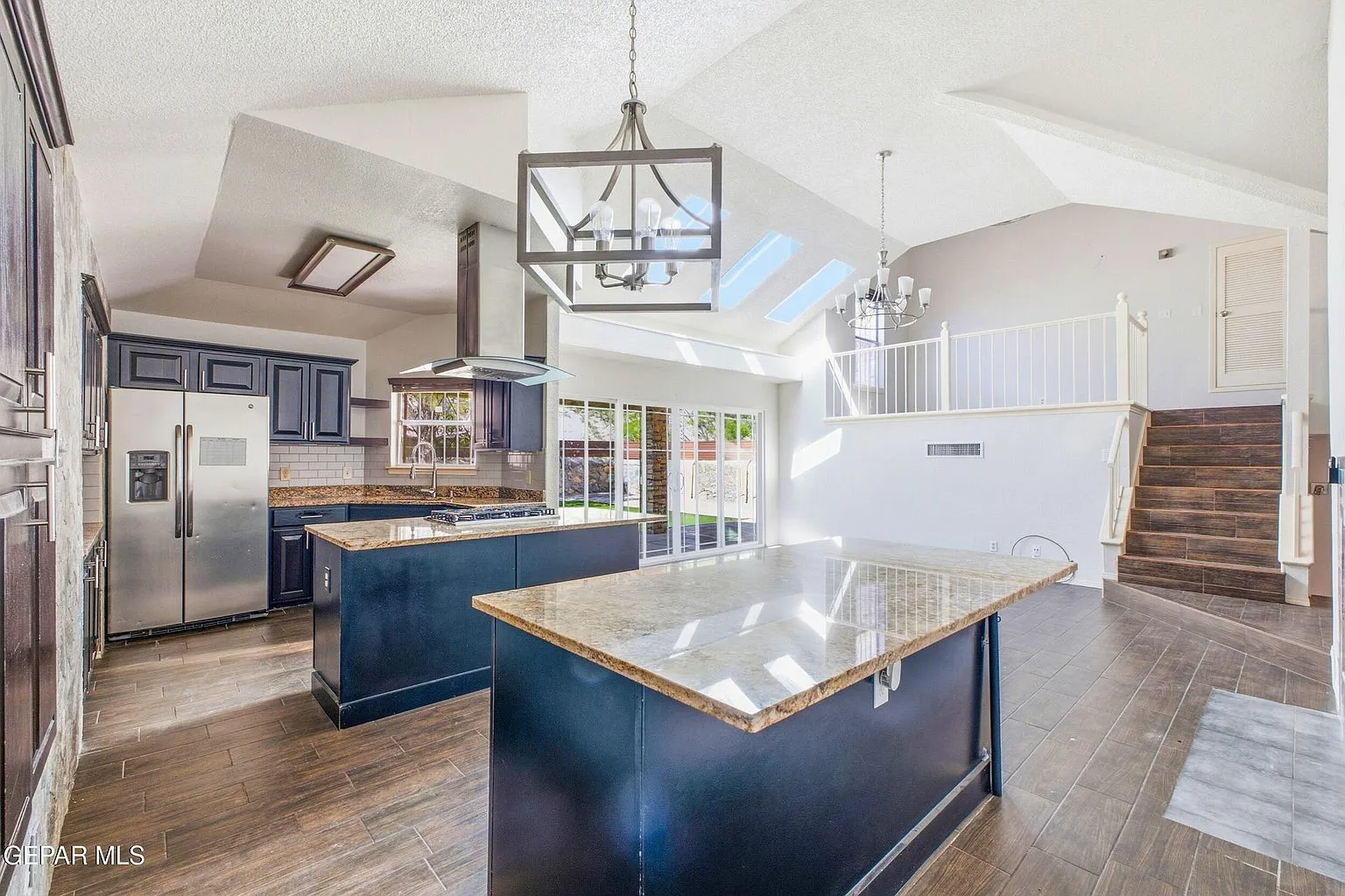 El Paso, TX Tri-Level Home for Sale with 3 Bedrooms and Loft photo 7