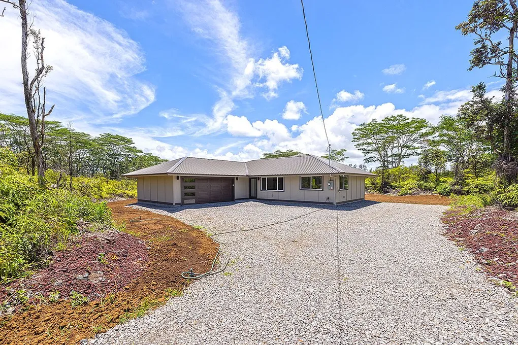 Keaau, Hawaii: New 3-Bedroom Home on 1 Acre photo 3