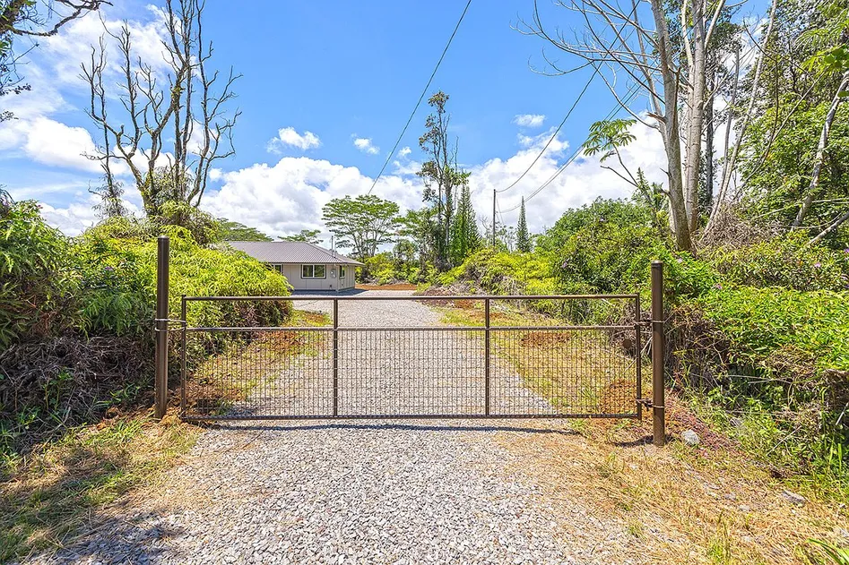 Keaau, Hawaii: New 3-Bedroom Home on 1 Acre photo 2