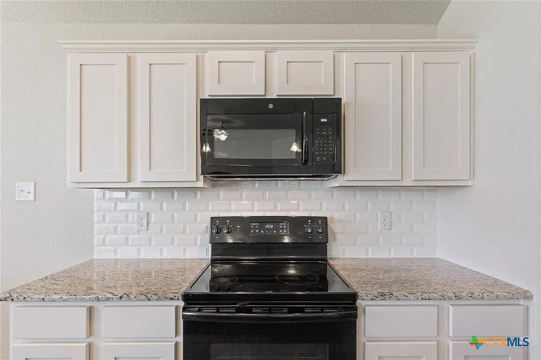 Temple, TX 3-Bedroom Home for Sale with 10,280.16-Sq-Ft Lot photo 9