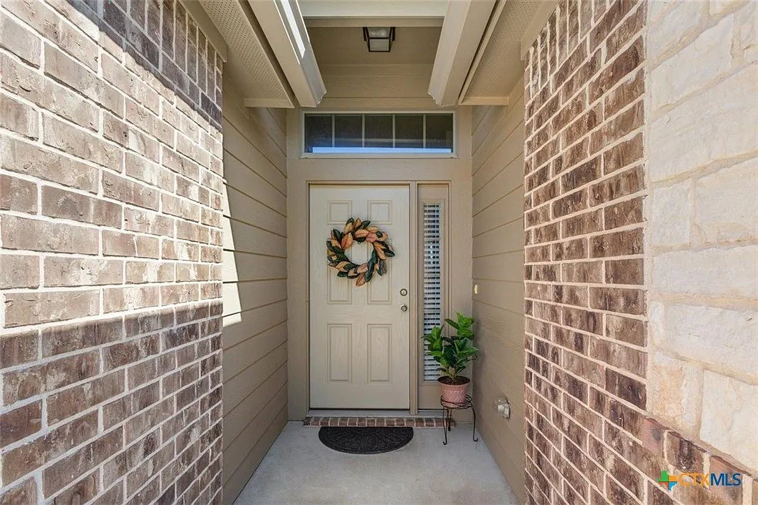 Temple, TX 3-Bedroom Home for Sale with 10,280.16-Sq-Ft Lot photo 2