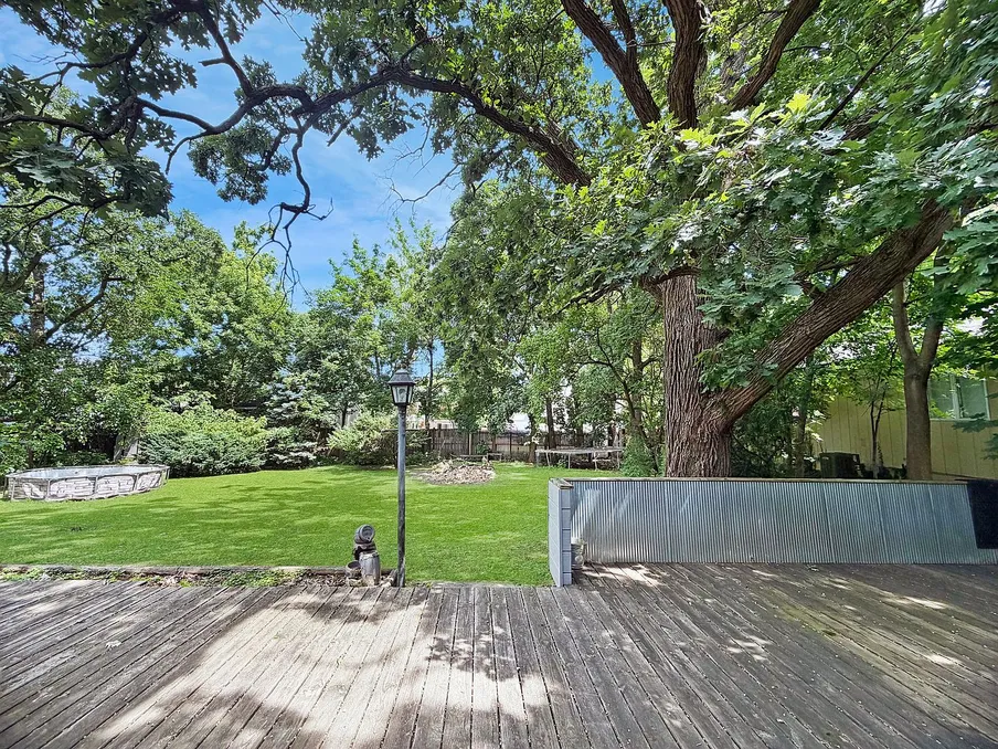 518 E 10th St, Lockport, IL 60441: Renovation Opportunity on a Mature-Treed Lot photo 8