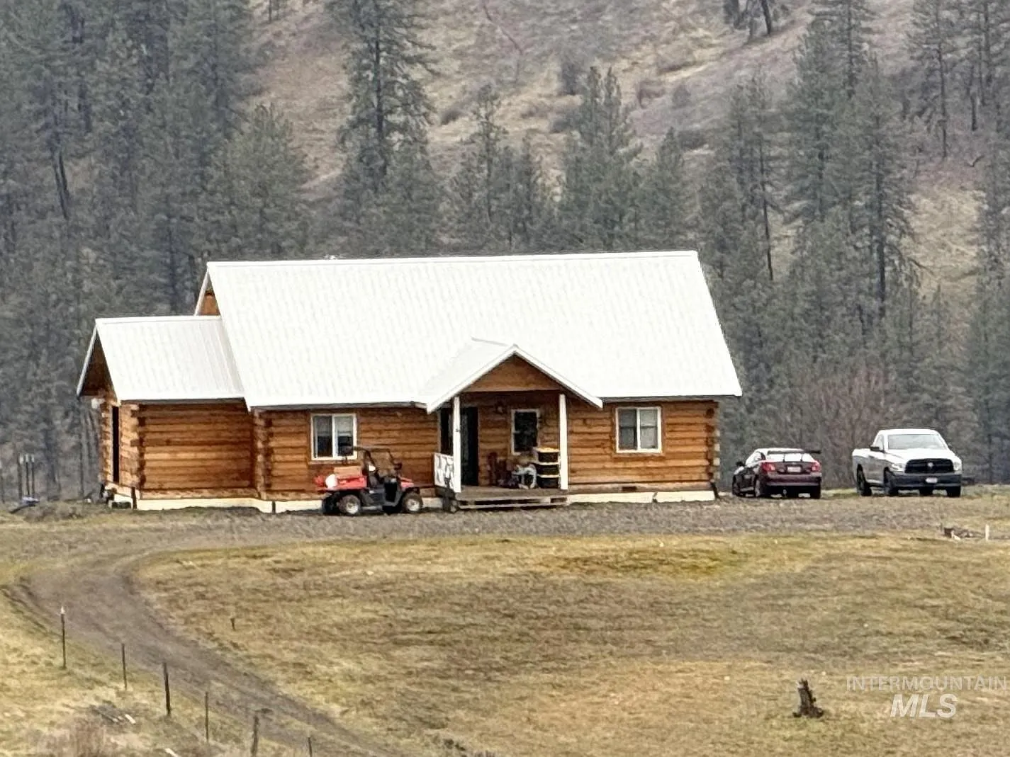 Cedar Log Country Home on 24.686 Acres near Harpster, Idaho County, ID photo 2