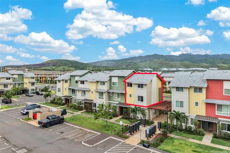 Ewa Beach, Hawaii 3-Bedroom Townhouse with 986 Sq Ft in Kaikoi at Hoopili property photo