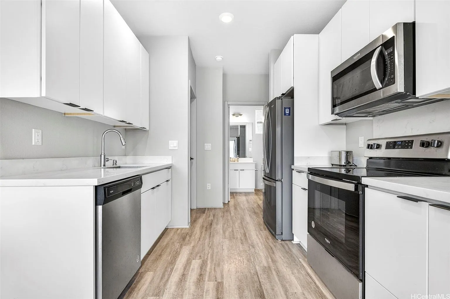 Ewa Beach, Hawaii 3-Bedroom Townhouse with 986 Sq Ft in Kaikoi at Hoopili photo 6