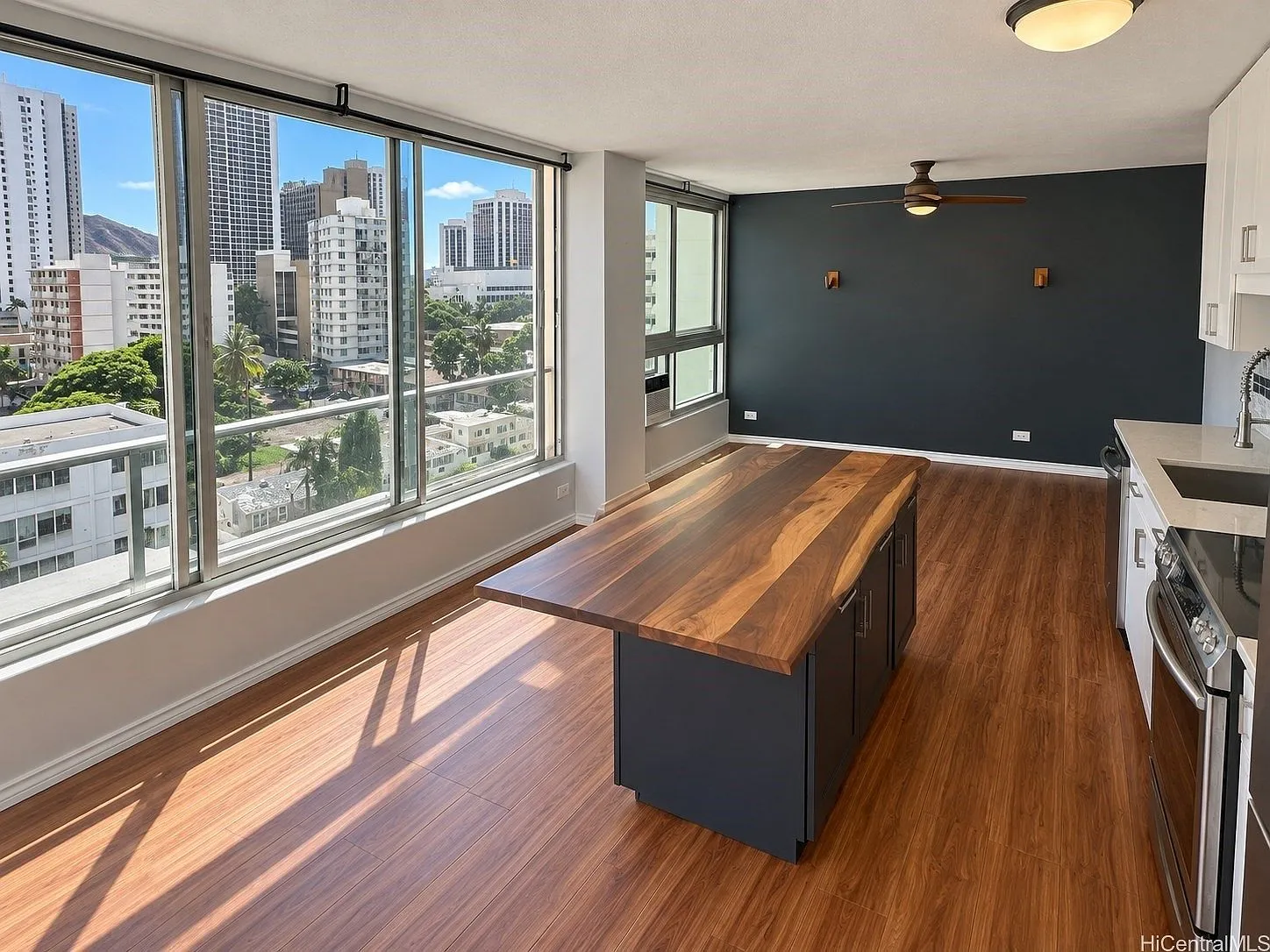 Renovated Waikiki 1-Bedroom Condo with Enclosed Lanai | Honolulu, HI photo 9