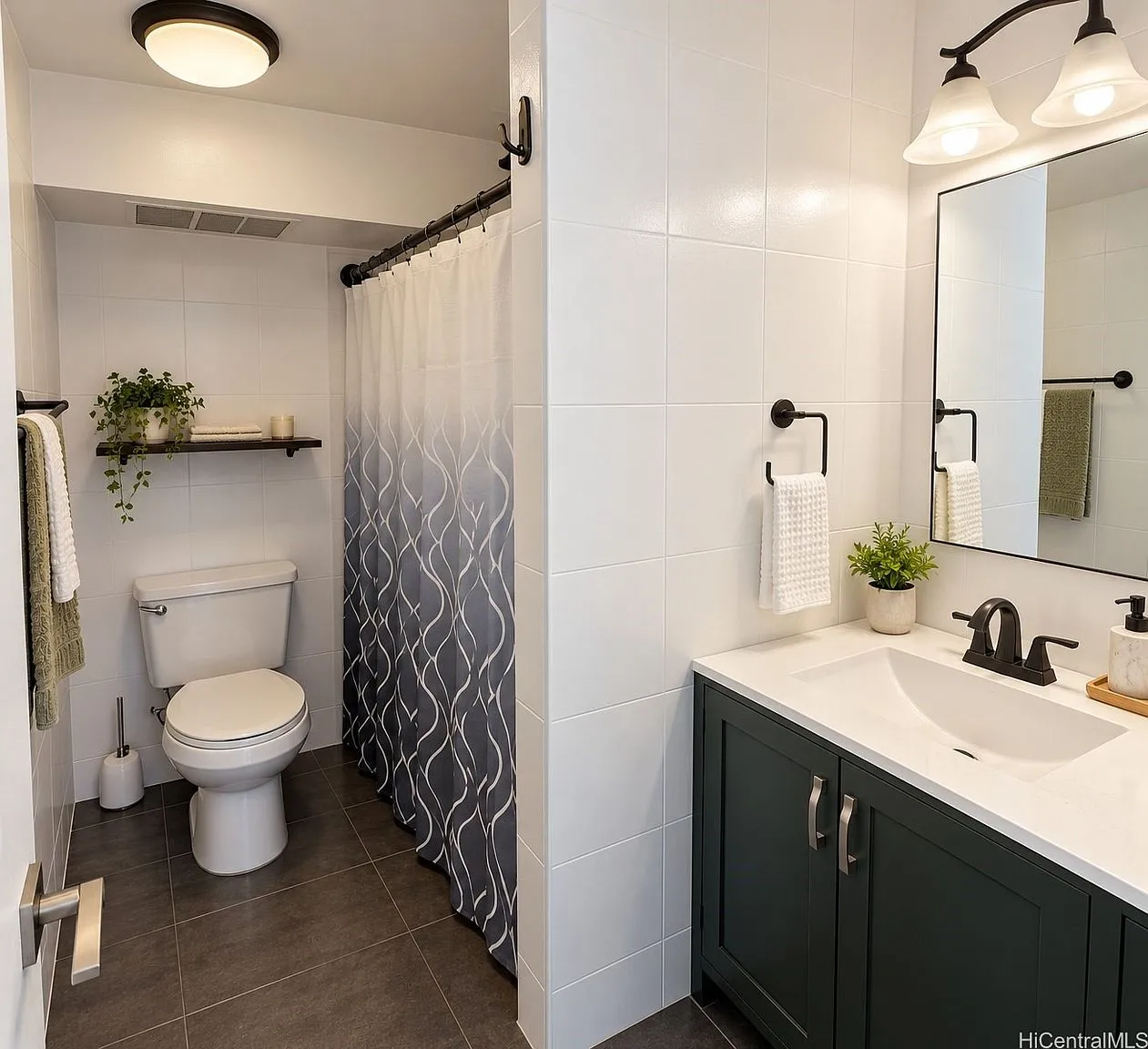Renovated Waikiki 1-Bedroom Condo with Enclosed Lanai | Honolulu, HI photo 5