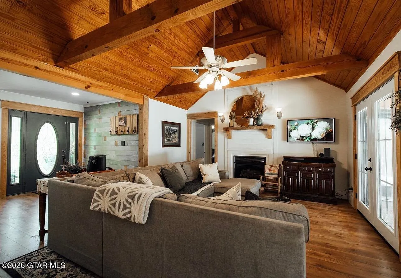 495 Austin Place: 14.28-Acre Rural Home for Sale in French Camp, Mississippi photo 6