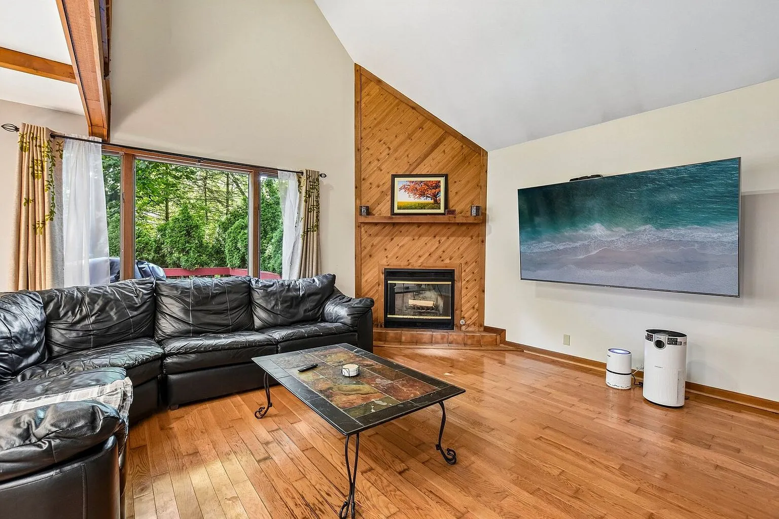 3007 Garden Ln, Crystal Lake, IL 60012: Spacious 4-Bedroom Home with Backyard and Remodeling Potential photo 5