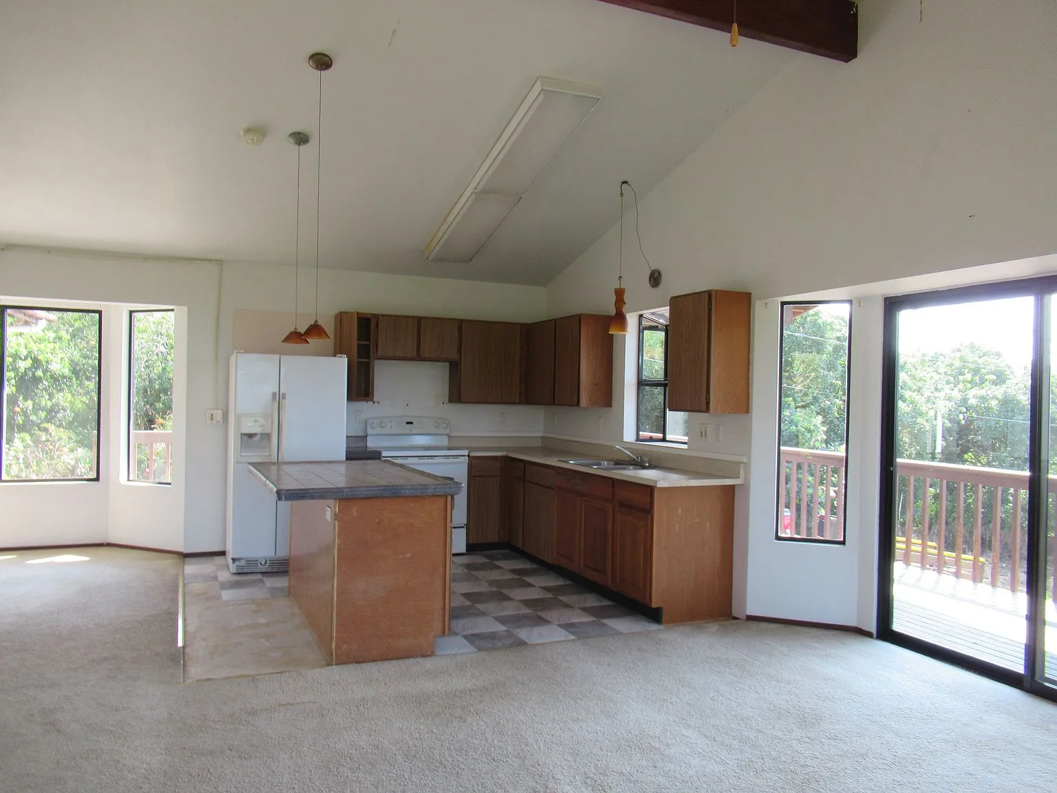 Ocean View, Hawaii Custom Home for Sale with 1.001-Acre Lot and Ocean-View Deck photo 6