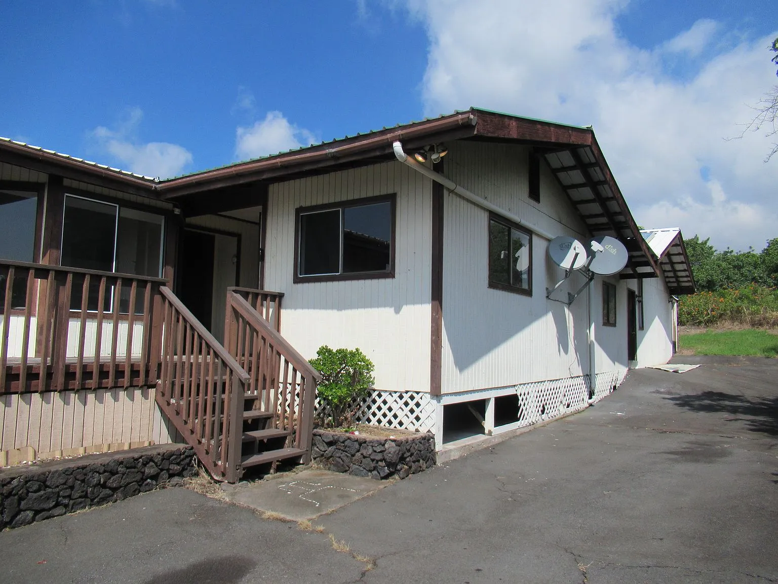 Ocean View, Hawaii Custom Home for Sale with 1.001-Acre Lot and Ocean-View Deck photo 4