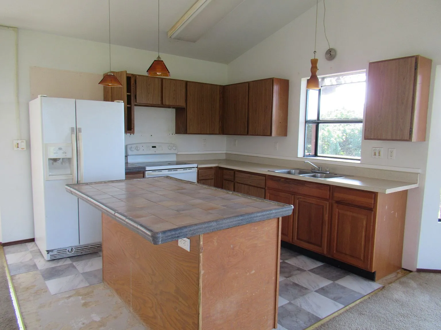 Ocean View, Hawaii Custom Home for Sale with 1.001-Acre Lot and Ocean-View Deck photo 8
