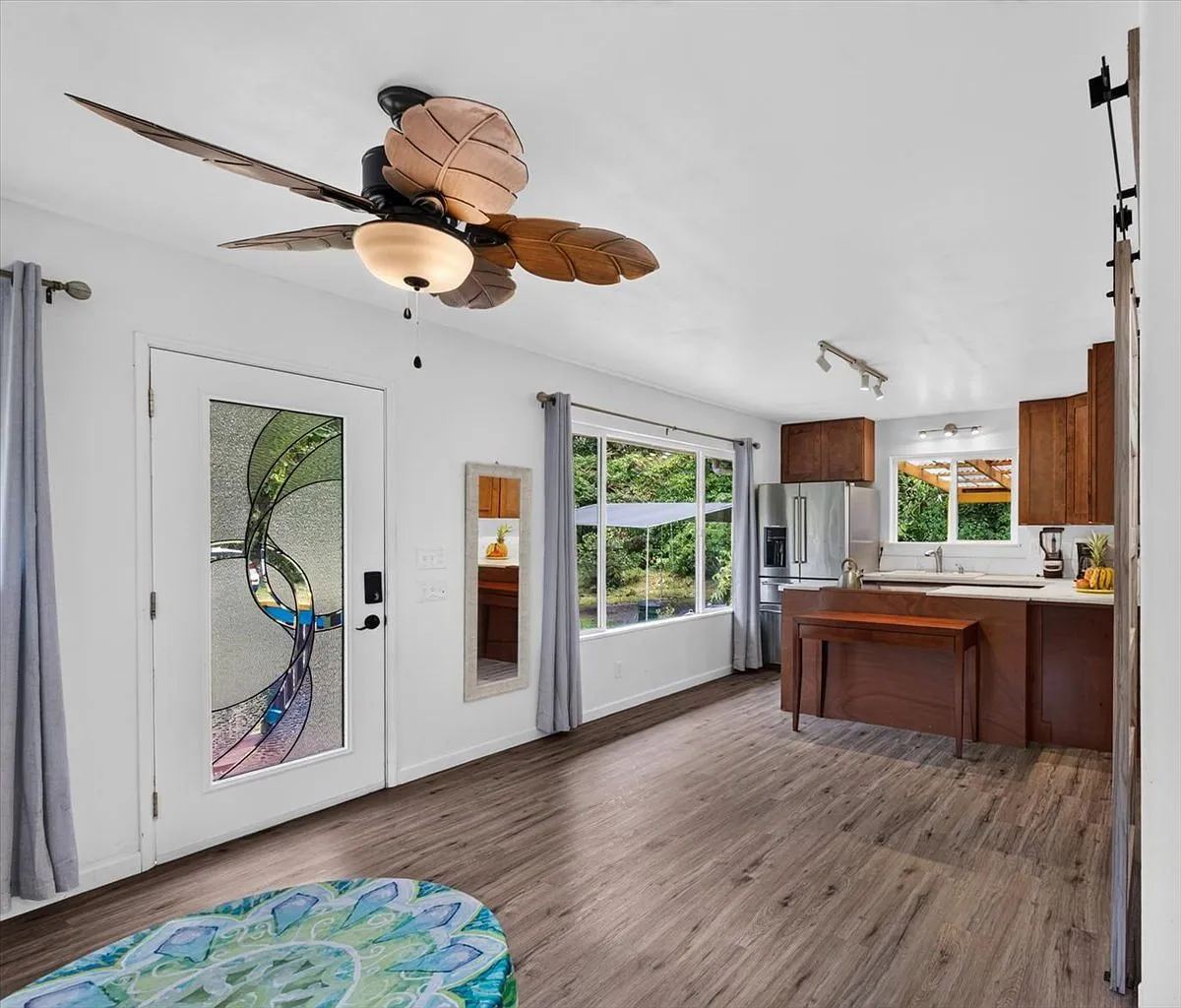 Private Four-Bedroom Island Compound on One Acre in Keaau, Hawaii photo 3