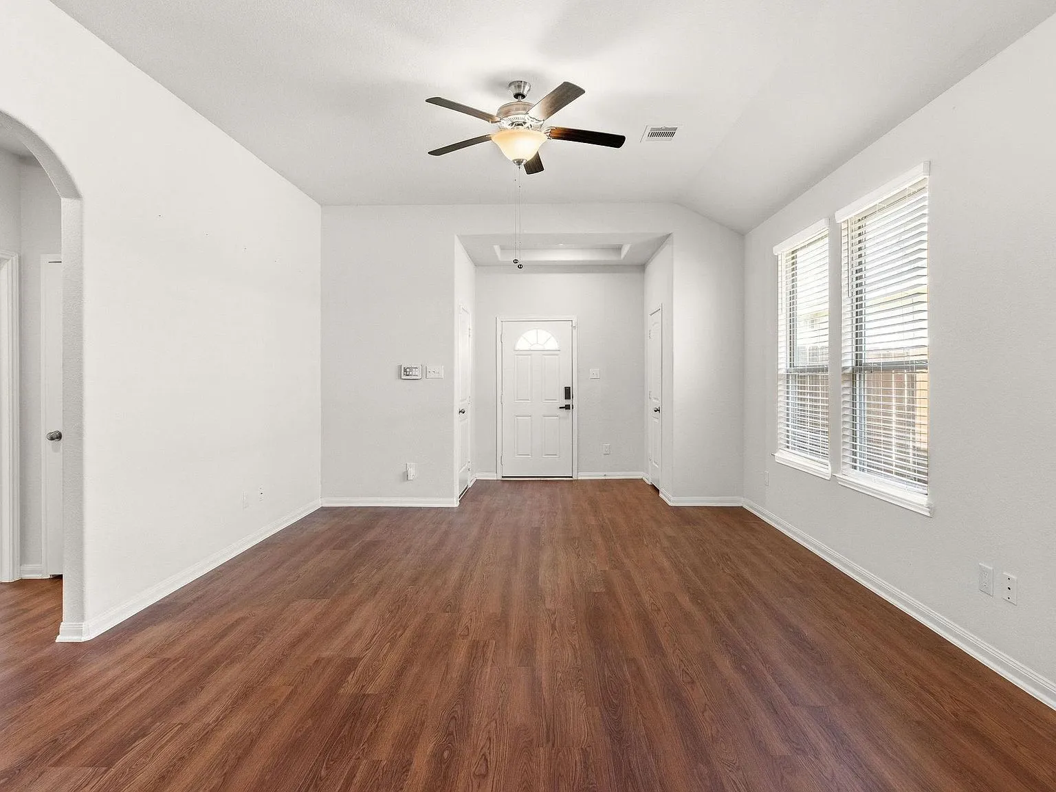 3-Bedroom Single-Story Home for Sale in Conroe, TX photo 3