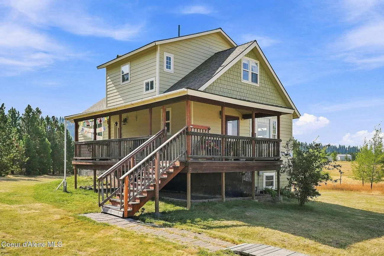 Worley, Idaho Farmhouse-Style Home on 1.87 Acres with Guest House and Shop photo 3
