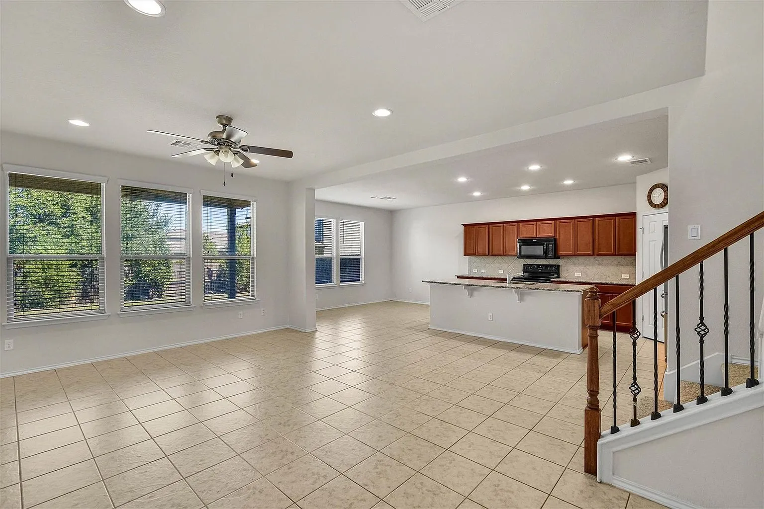 Austin, TX 3-Bedroom Home with 2,240 Sq Ft for Sale photo 4