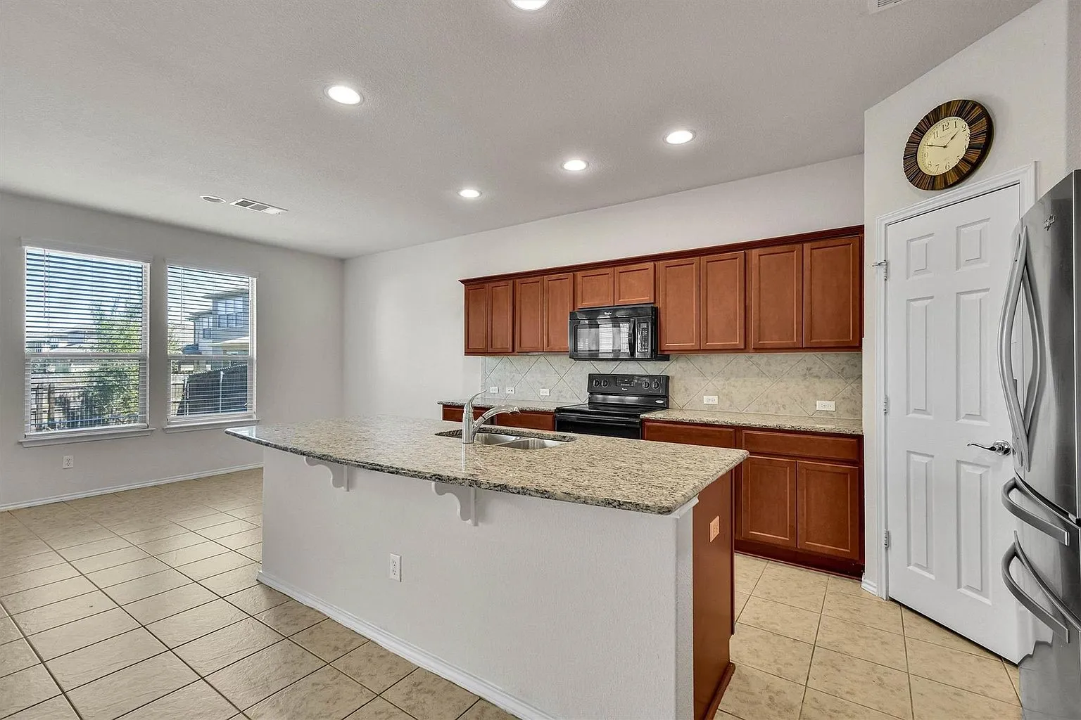 Austin, TX 3-Bedroom Home with 2,240 Sq Ft for Sale photo 8