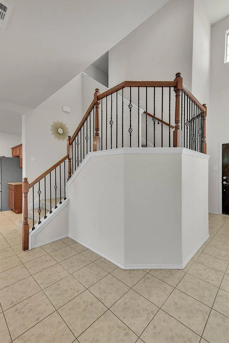 Austin, TX 3-Bedroom Home with 2,240 Sq Ft for Sale photo 6