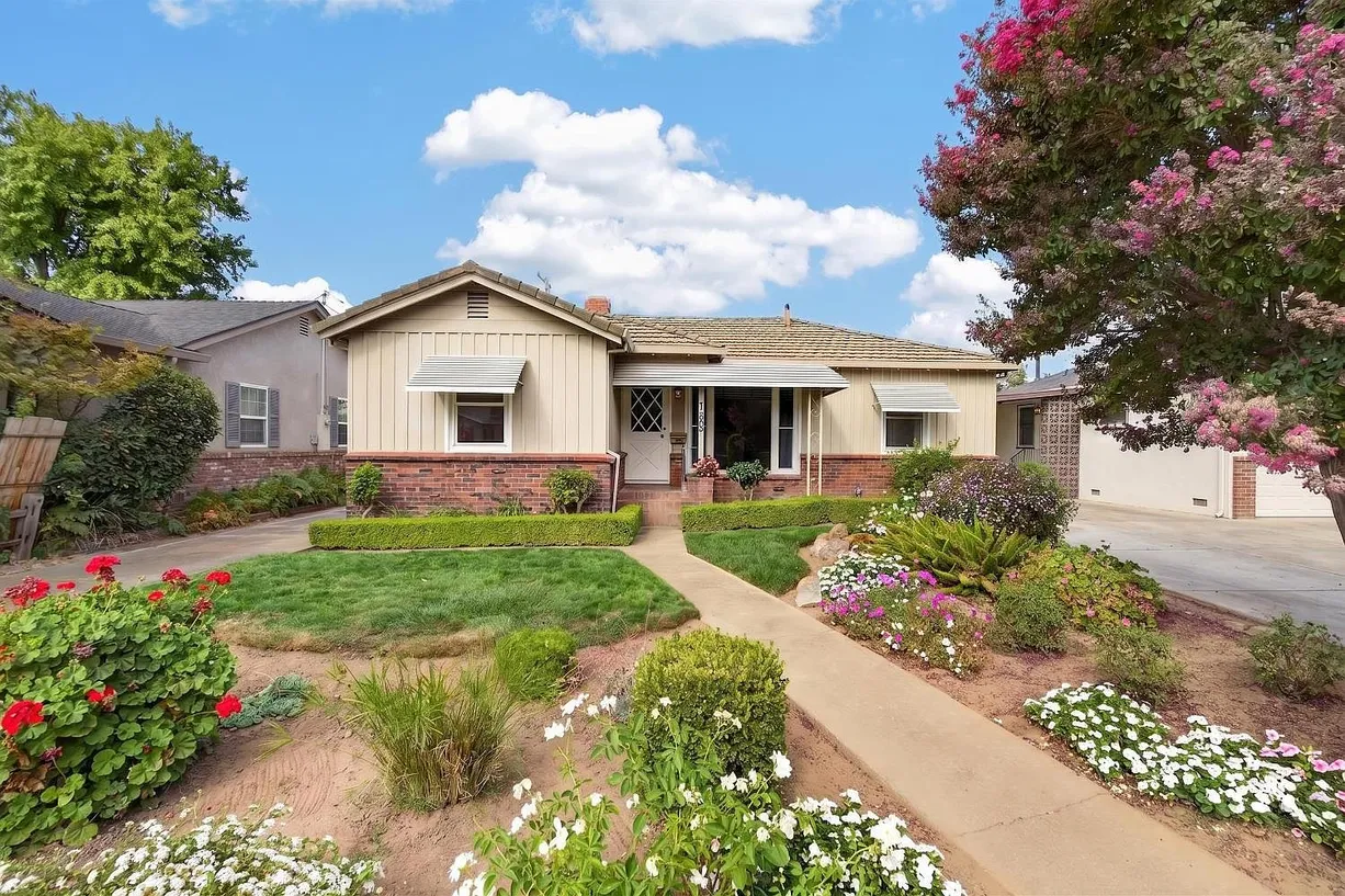 Charming 3-Bedroom Home for Sale at 729 Howard Street in Lodi, California photo 5