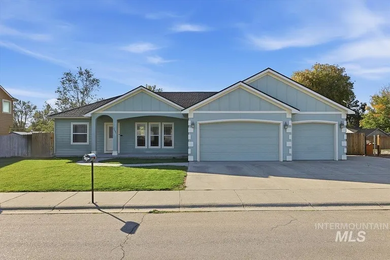 3-Bedroom Mountain Home, Idaho Home with 3-Car Garage and RV Parking property photo