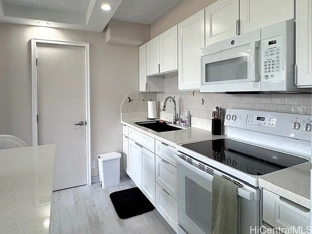 Renovated Waikiki Banyan 1-Bedroom Condo with Legal Short-Term Rental Use photo 4