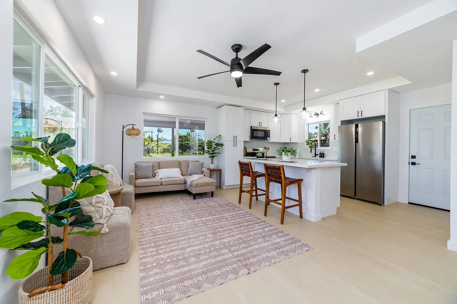 Mountain View, Hawaii 2-Bedroom Home with 7,500-Sq-Ft Lot for Sale photo 2