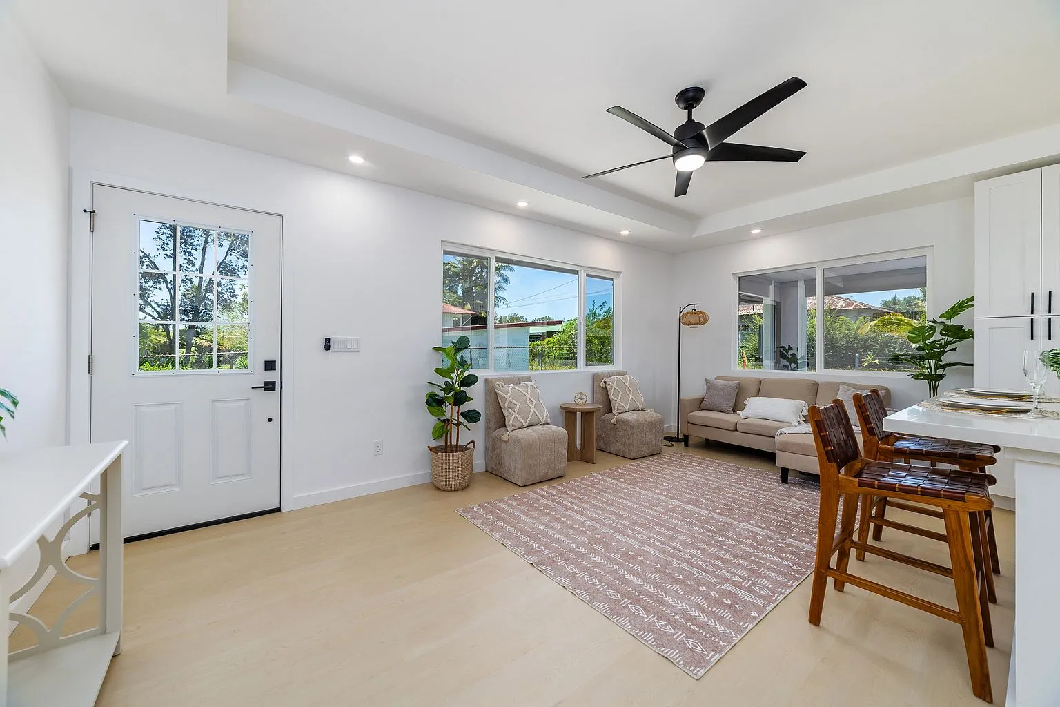 Mountain View, Hawaii 2-Bedroom Home with 7,500-Sq-Ft Lot for Sale photo 4