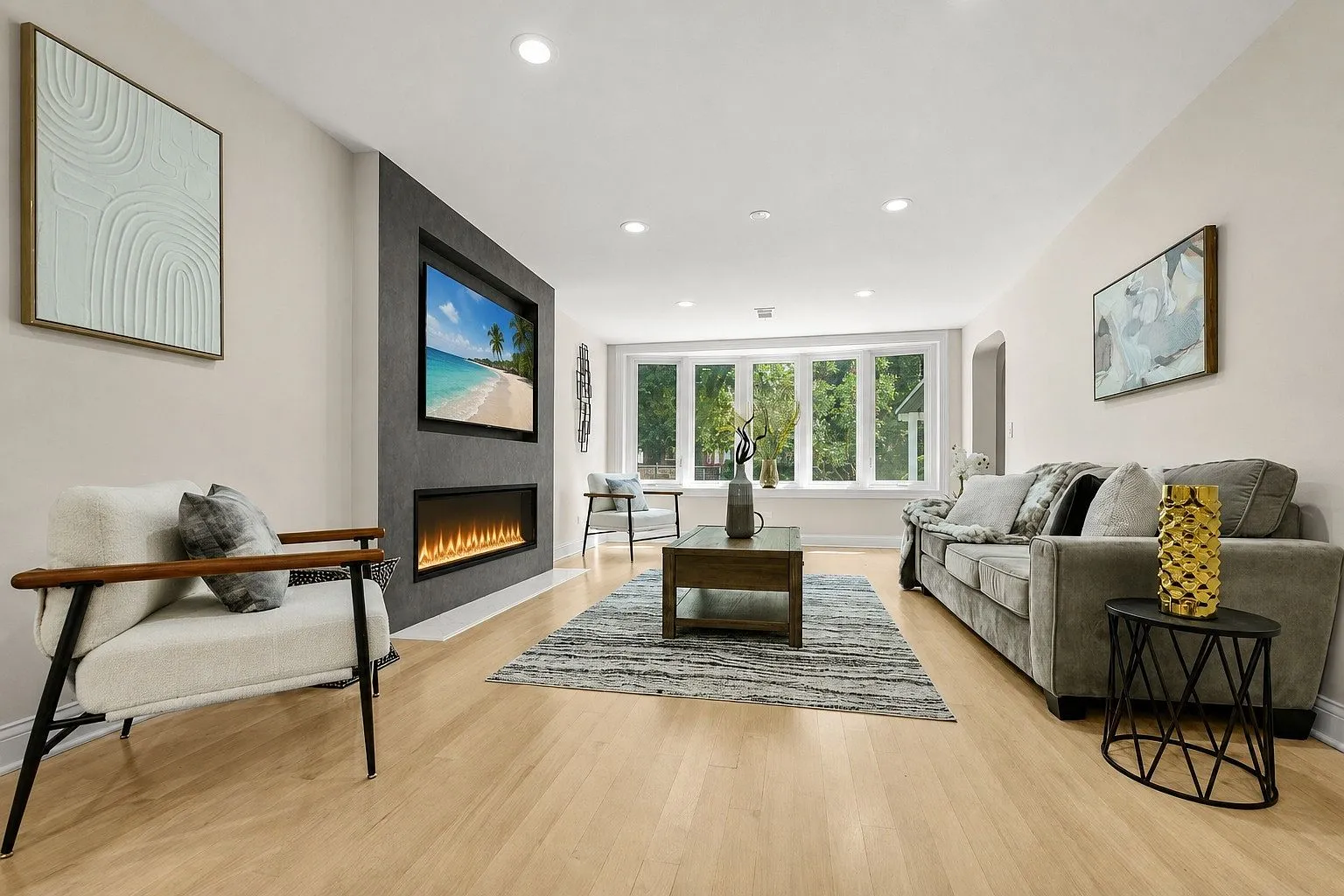 Fully Renovated 4-Bedroom Home at 1346 Highland Ave in Berwyn, IL photo 4