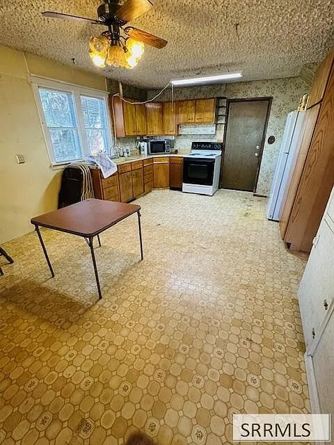 Idaho Falls, Idaho 4-Bedroom Home on 0.37 Acres for Sale photo 3