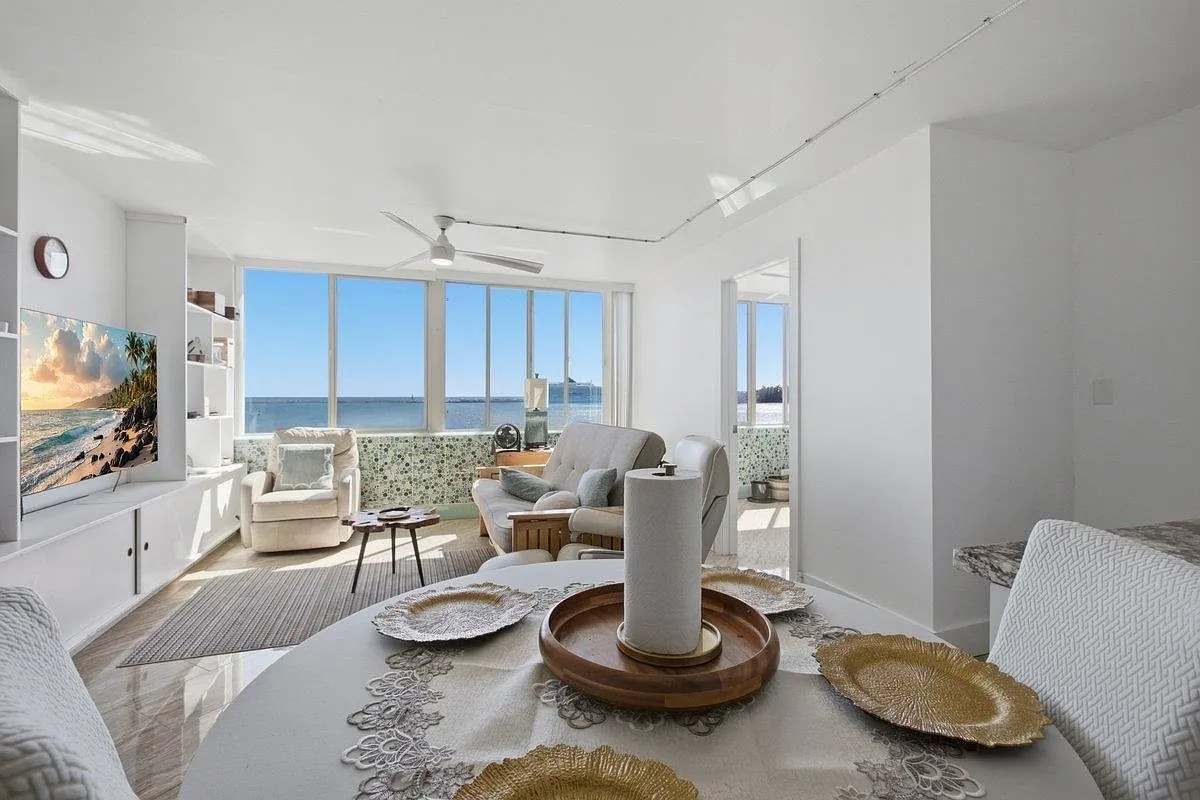 Renovated Top-Floor Ocean-View Condo at Harbor Lights in Kahului, Hawaii photo 6