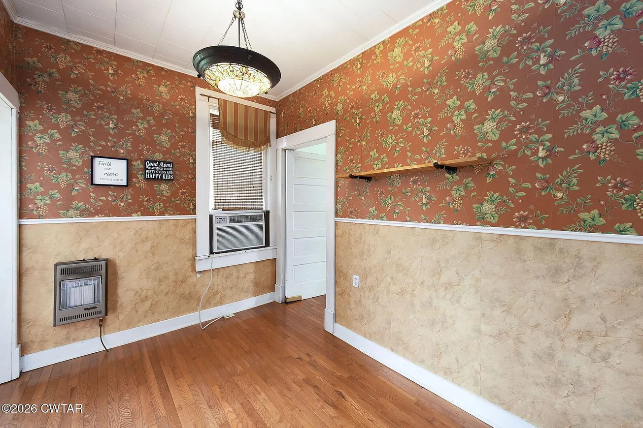 413 Main St, Friendship, TN 38034 | Historic Cottage-Style Home for Sale photo 10