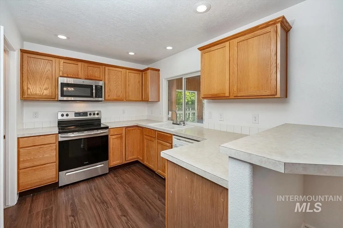 4-Bedroom Home for Sale in Nampa, Idaho with RV Parking photo 6