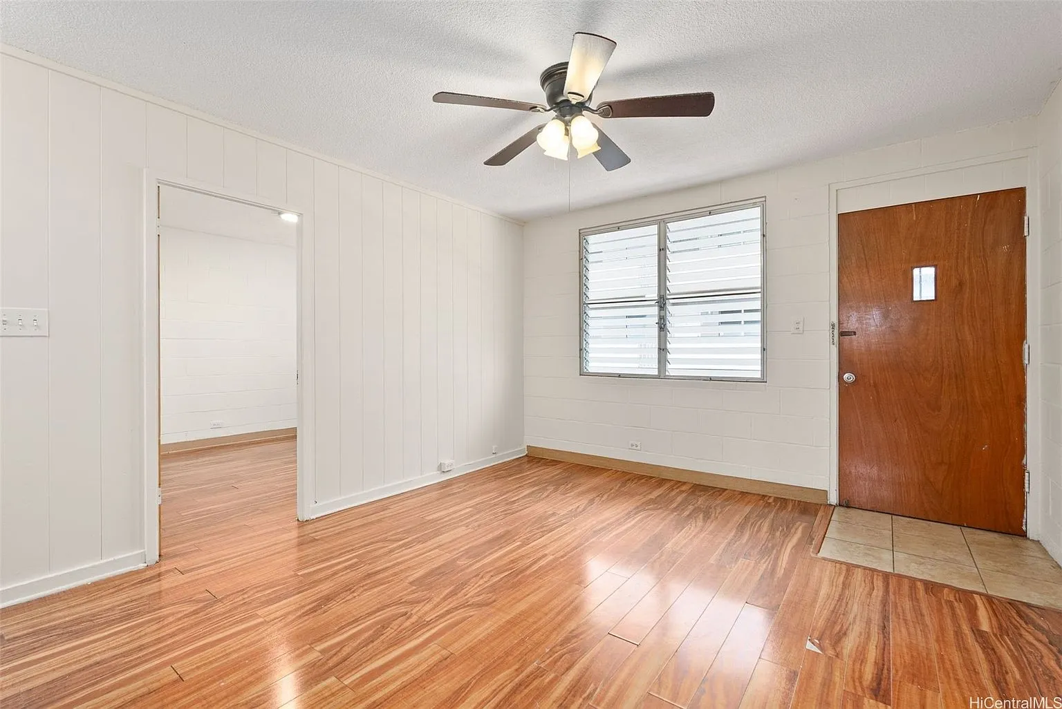 2-Bedroom Condo at 94-1037 Kahuamoku St APT 6 in Waipahu, Hawaii photo 6