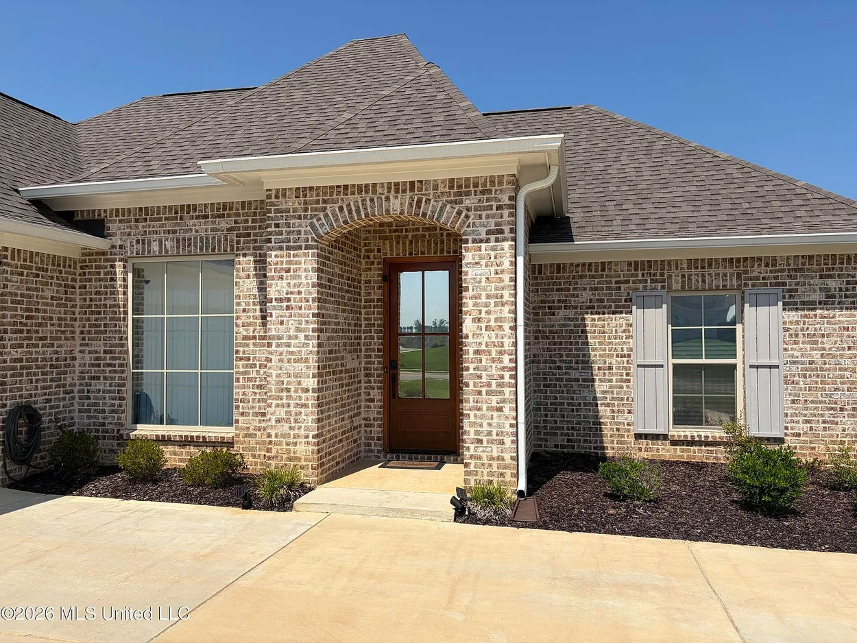 117 Hunters Way, Canton, MS 39046 | Three-Bedroom Detached Home for Sale photo 2
