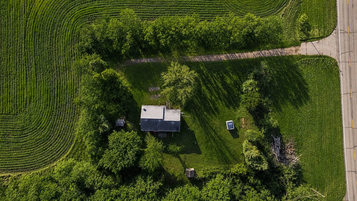 Country Home on 3 Acres Near Northwood Schools photo 6
