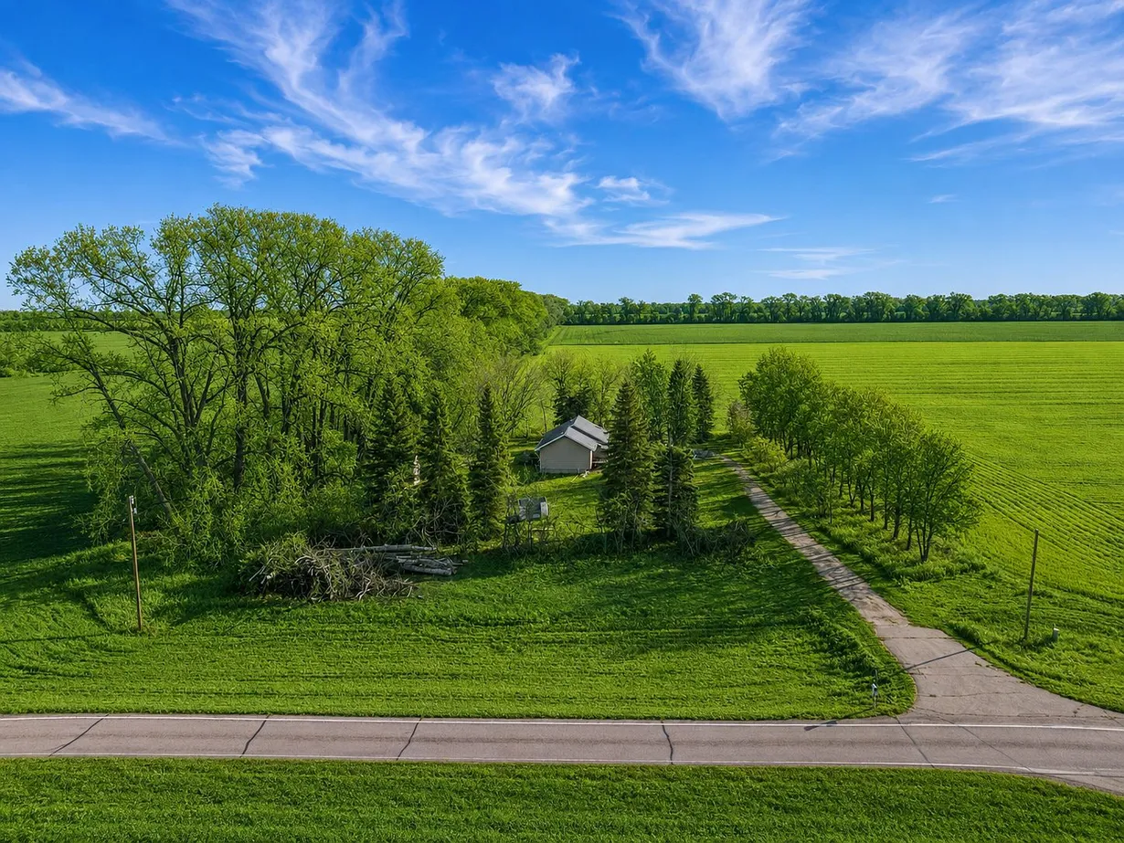 Country Home on 3 Acres Near Northwood Schools photo 8