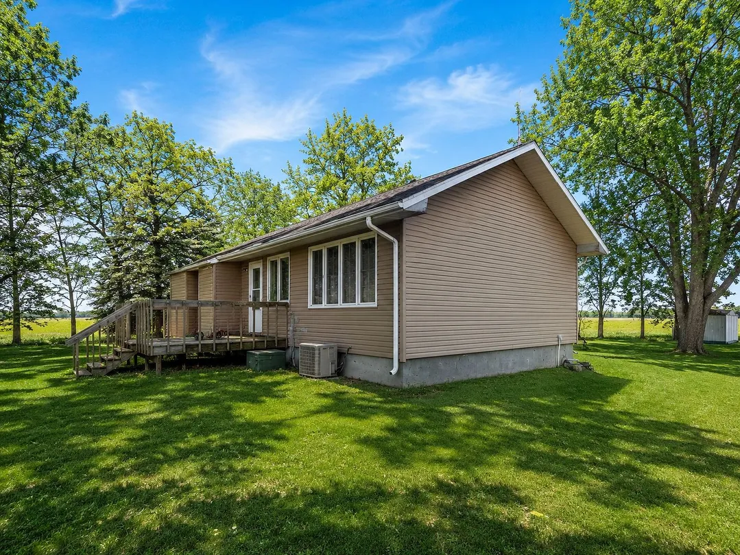 Country Home on 3 Acres Near Northwood Schools photo 5