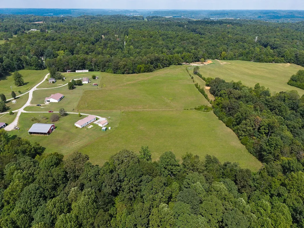 Manufactured Home on 10.08 Acres in Kelso, Tennessee photo 6