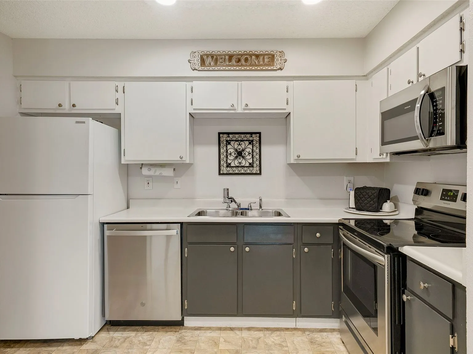 First-Floor Condo in Prestonwood Green, Dallas photo 8