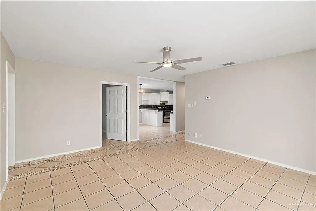 Move-In Ready Single-Family Home at 212 N 39th St, McAllen, TX photo 6
