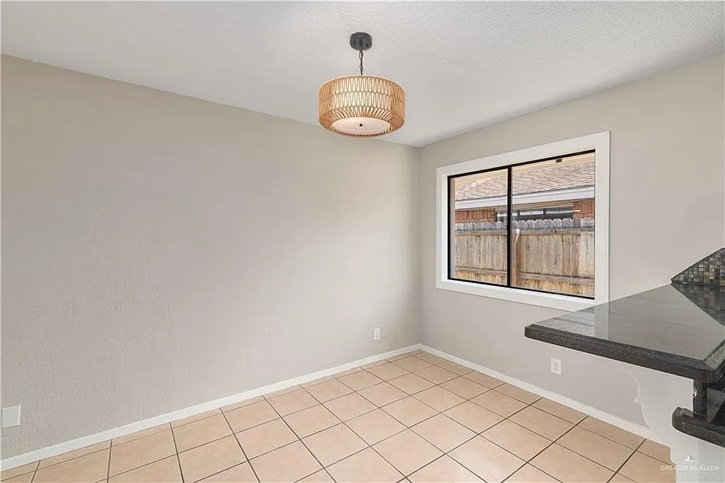 Move-In Ready Single-Family Home at 212 N 39th St, McAllen, TX photo 8