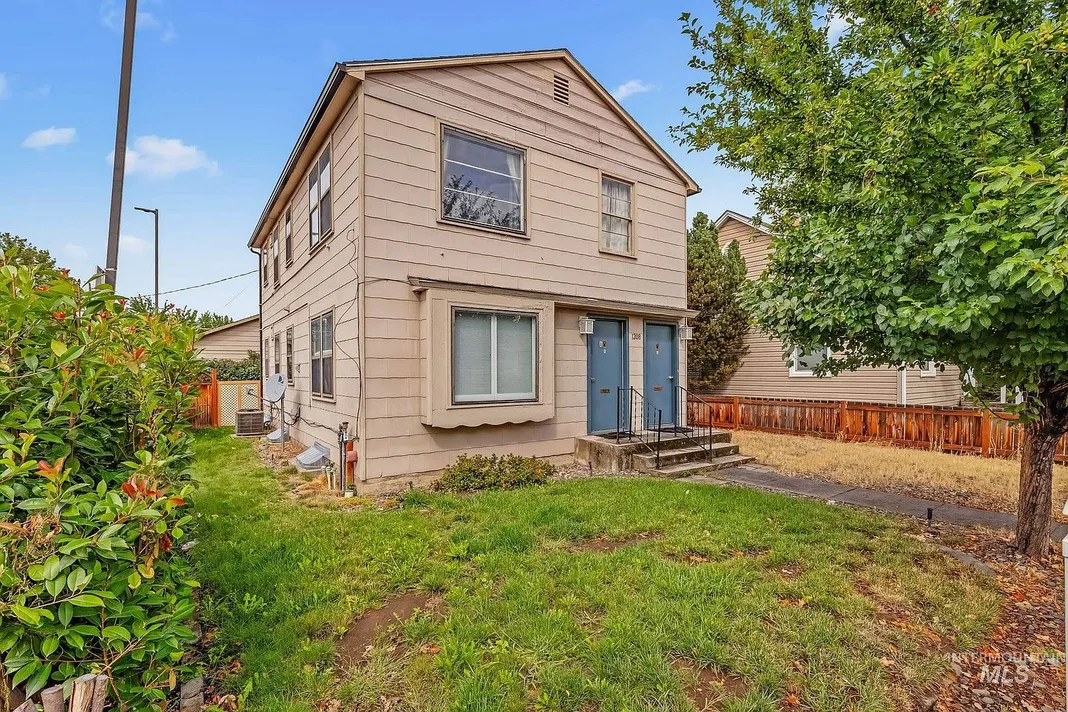 Lewiston Duplex with Detached 2-Car Garage and Alley Access photo 4