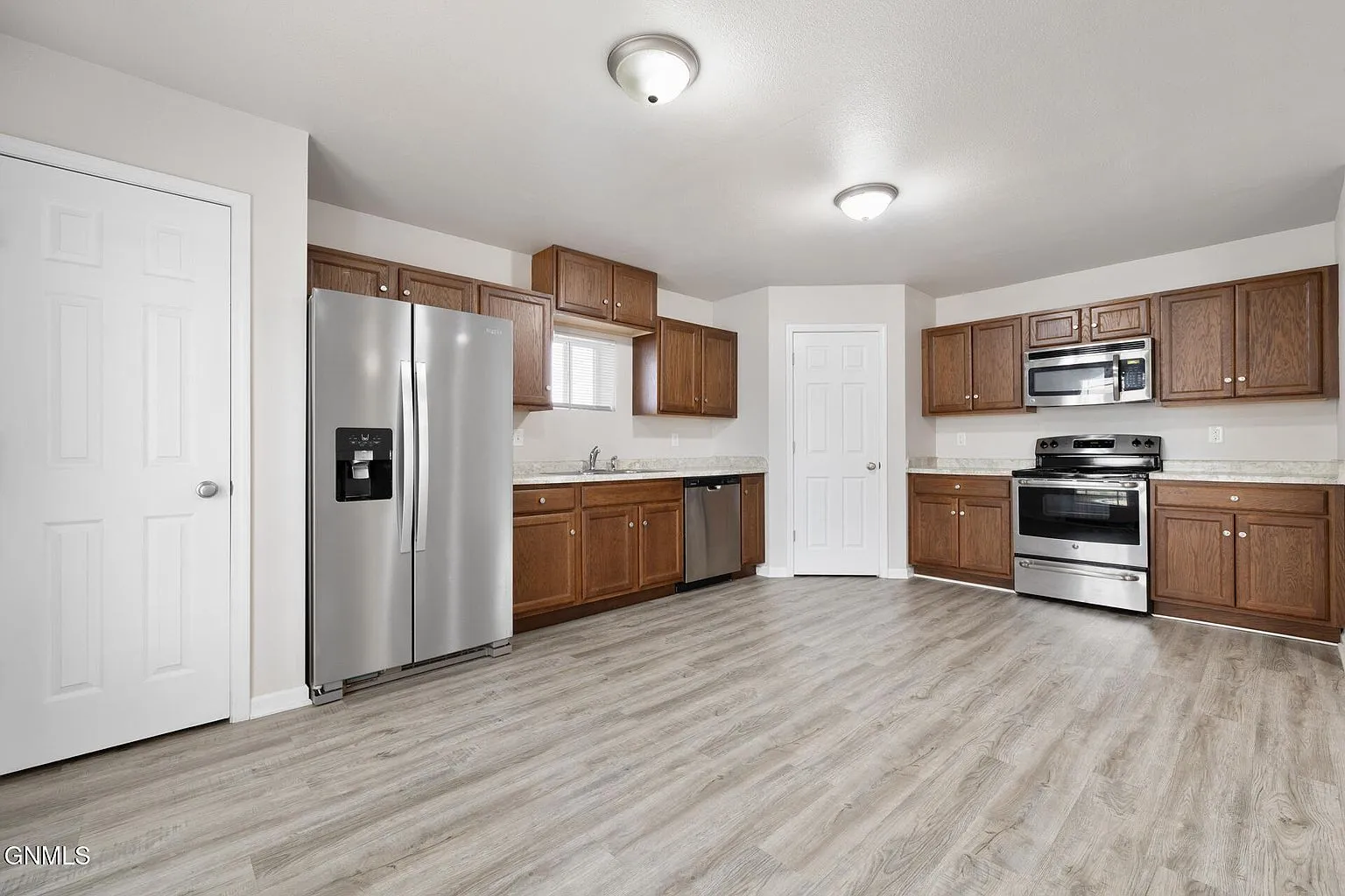 Three-Bedroom Townhouse with Double Lot in Hunters Run photo 8