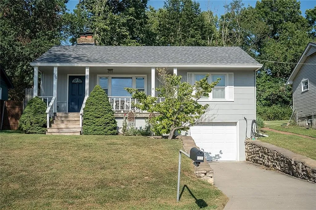 Lakefront Home with Private Dock at 136 NW North Shore Dr photo 2