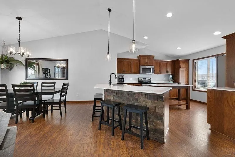 Custom Five-Bedroom Home in Pheasants Run, Minot, ND photo 8