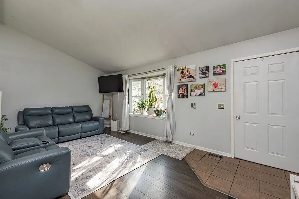 Updated 3-Bedroom Single-Family Home with Pool in Winthrop Harbor photo 8