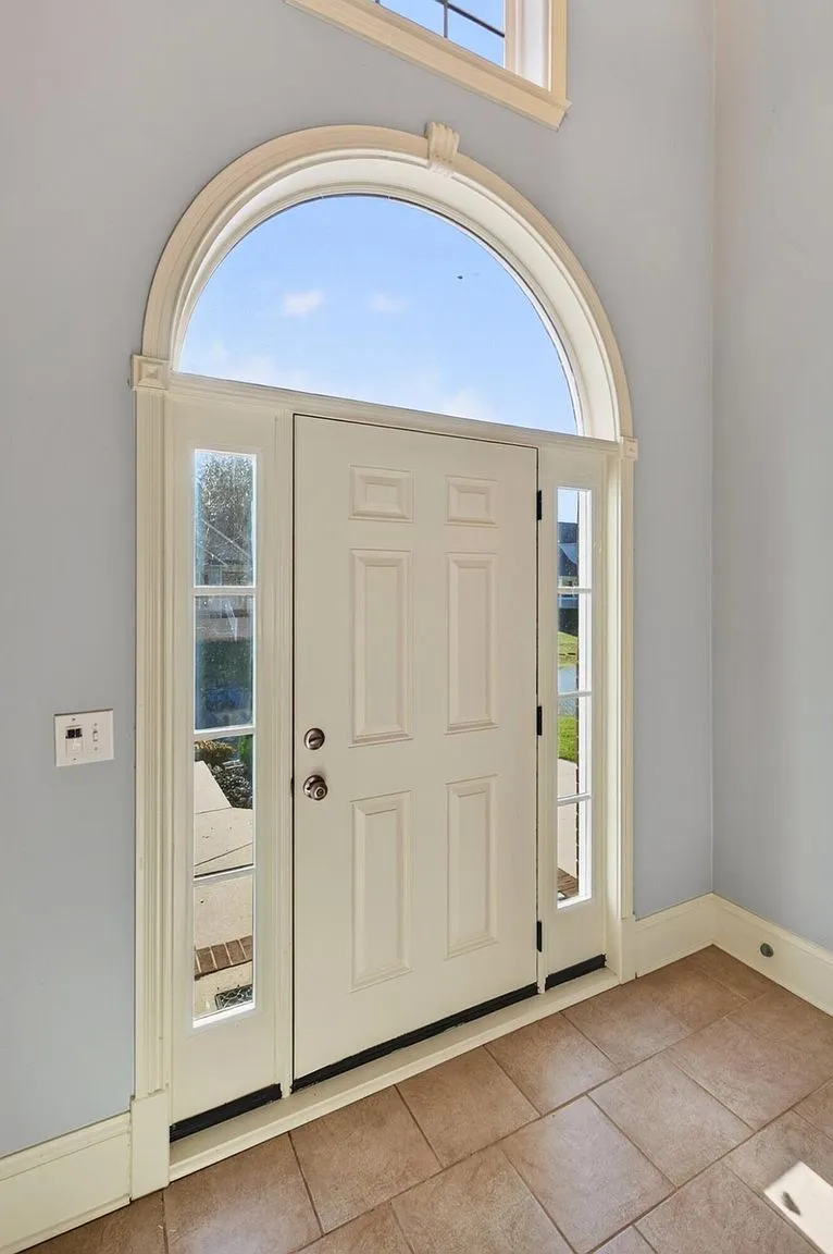 Ooltewah, TN Split-Foyer Home with Finished Basement and Pool photo 6