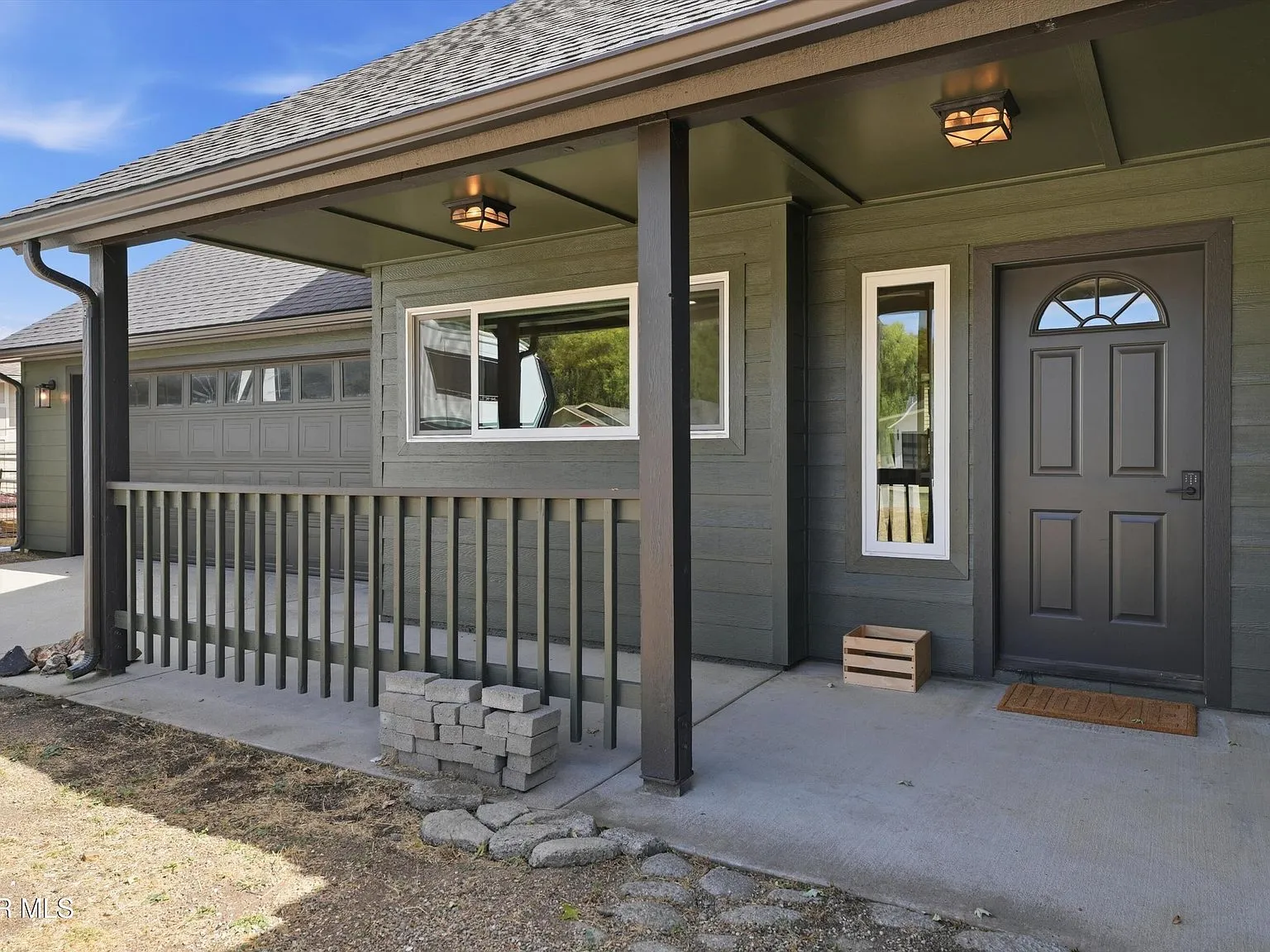 Well-Maintained 3-Bedroom Home Near Four Island Lake in Bear Valley Springs photo 3