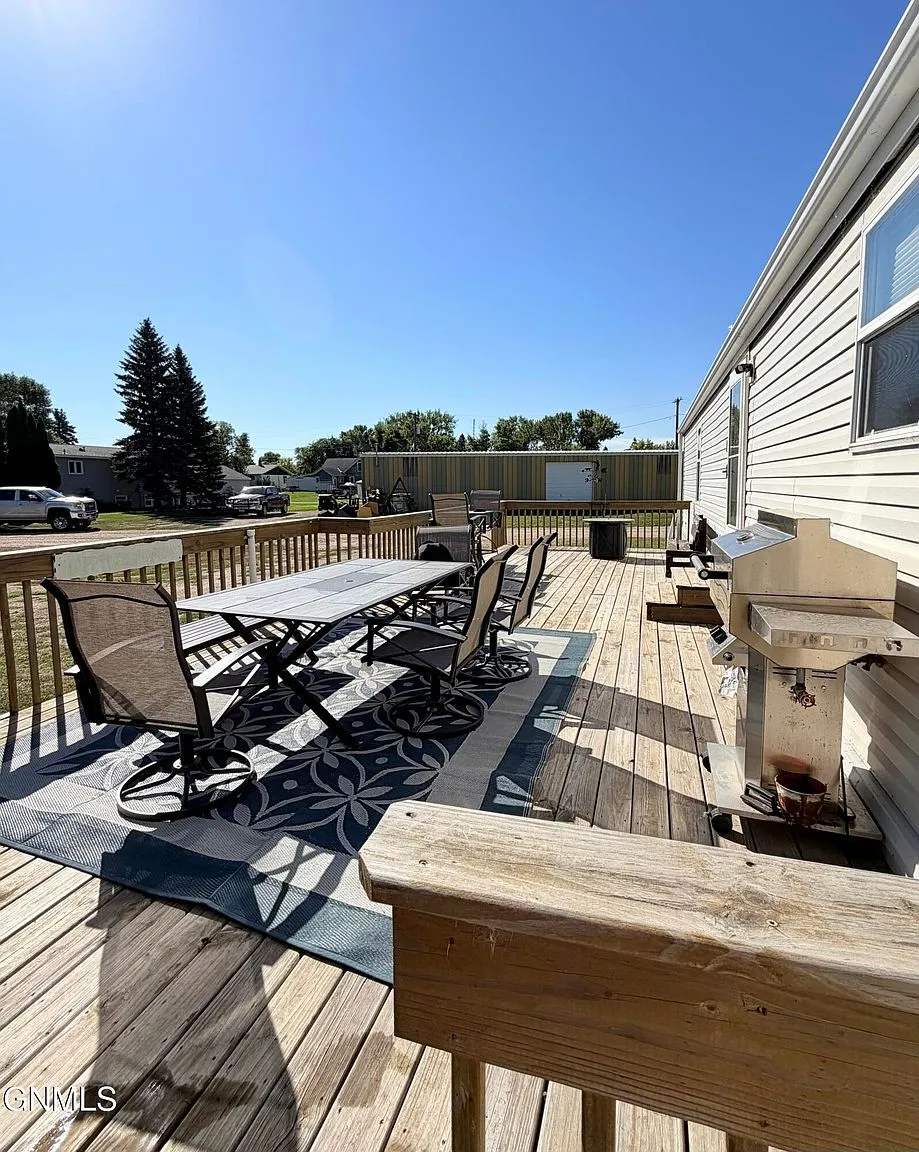 Updated Trailer House and Campground Property on 1.48 Acres in Medina, ND photo 3