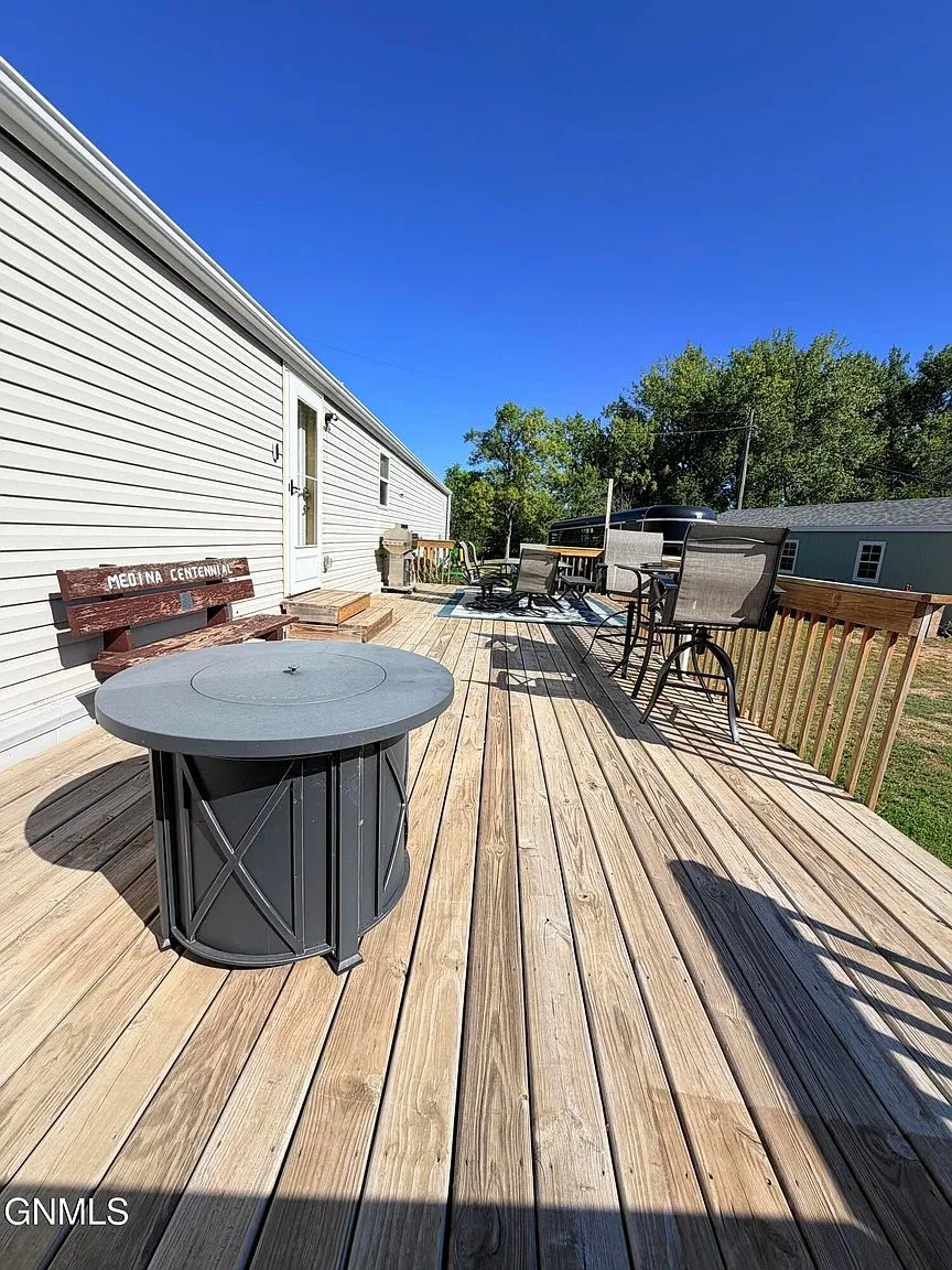 Updated Trailer House and Campground Property on 1.48 Acres in Medina, ND photo 4